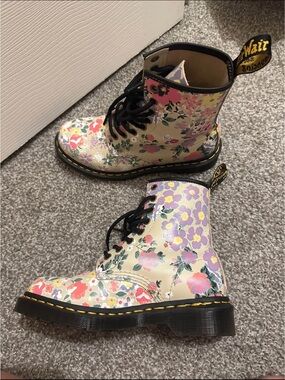 Dr. Martens Cream Floral Lace-Up Combat Boots